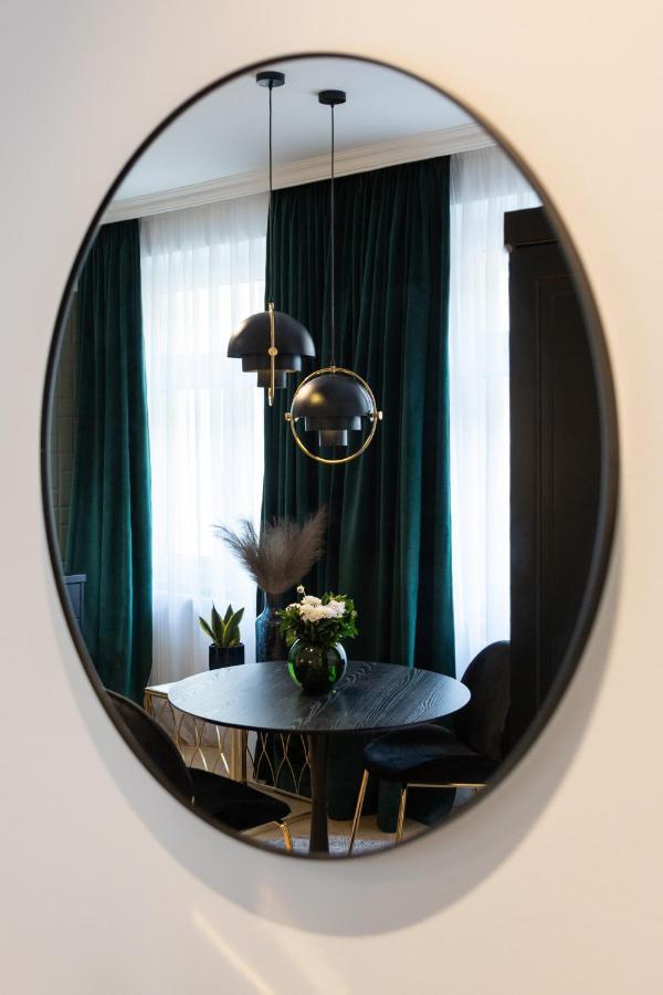 Pierrot & Pierrette Mesnicka Apartment Zagreb Bagian luar foto