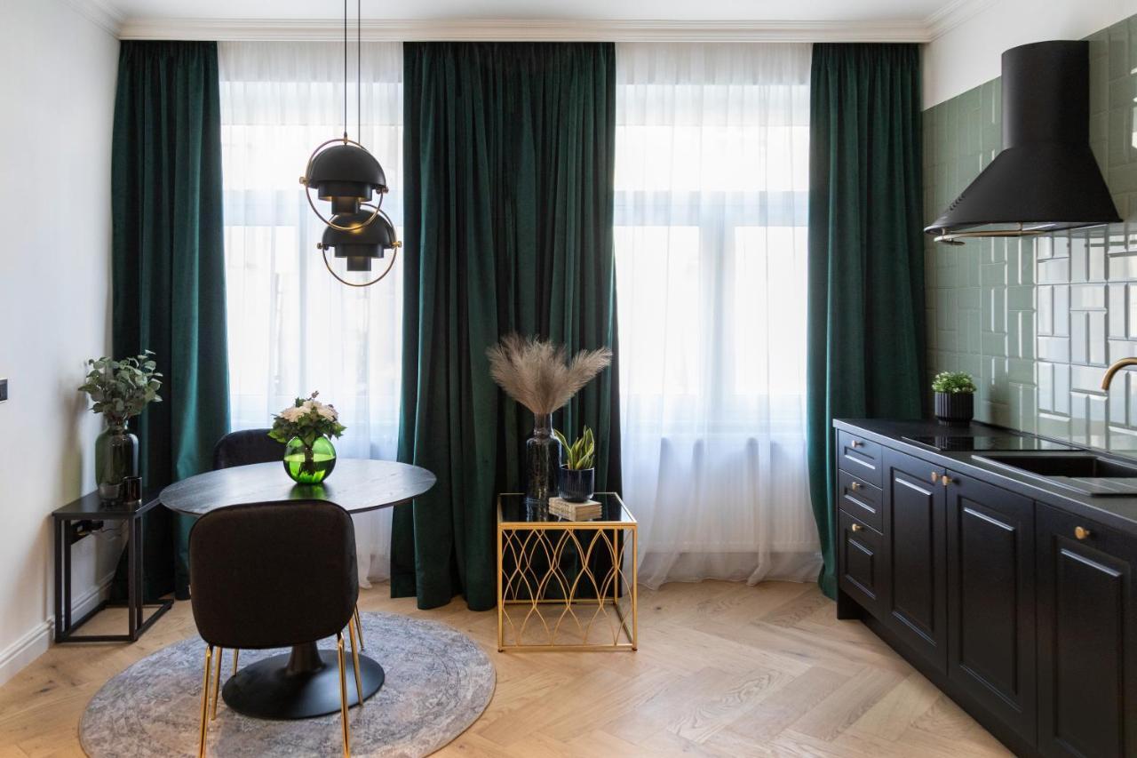 Pierrot & Pierrette Mesnicka Apartment Zagreb Bagian luar foto